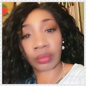 Meet your Posher, Veronica